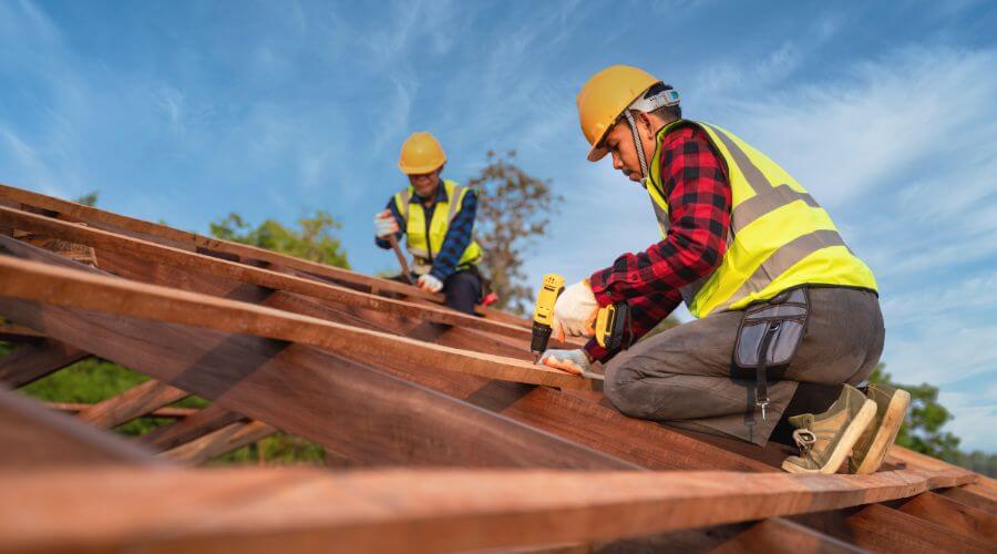 Professional Flat Roofing Installation services in Vanleer, TN